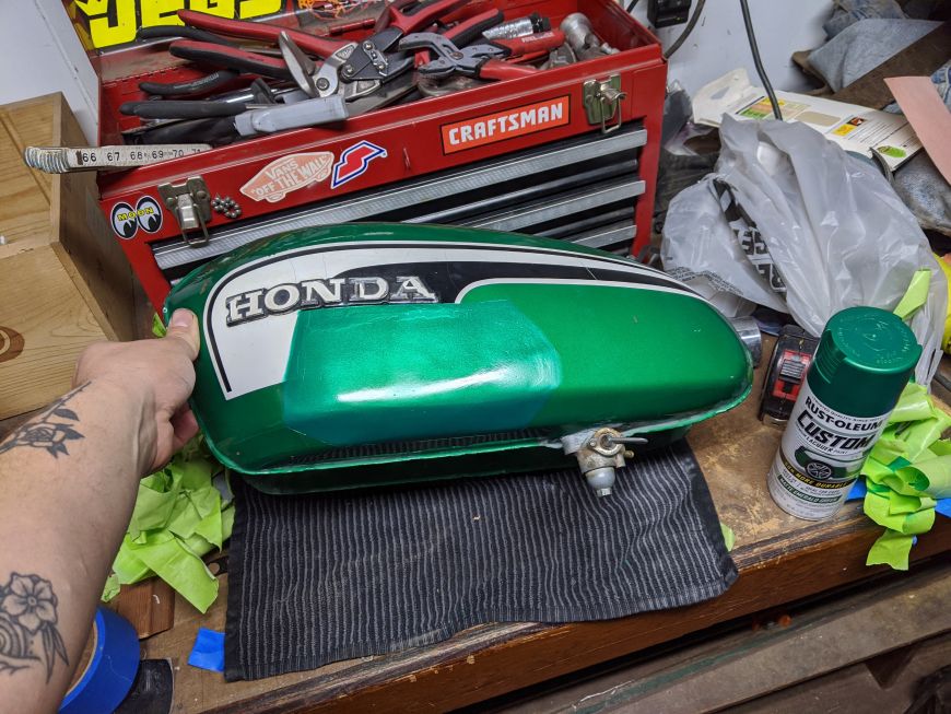 painting motorcycle gas tank