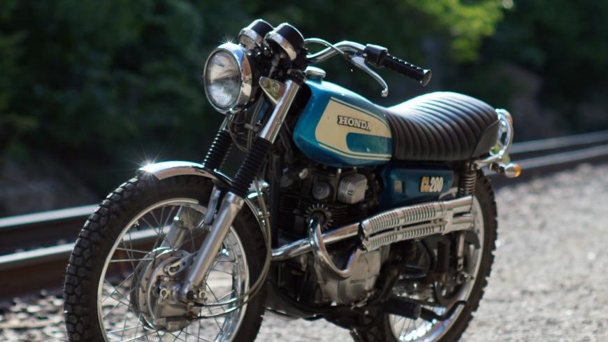 Honda CL200 custom cafe racer scrambler bratstyle tracker motorcycle 1974